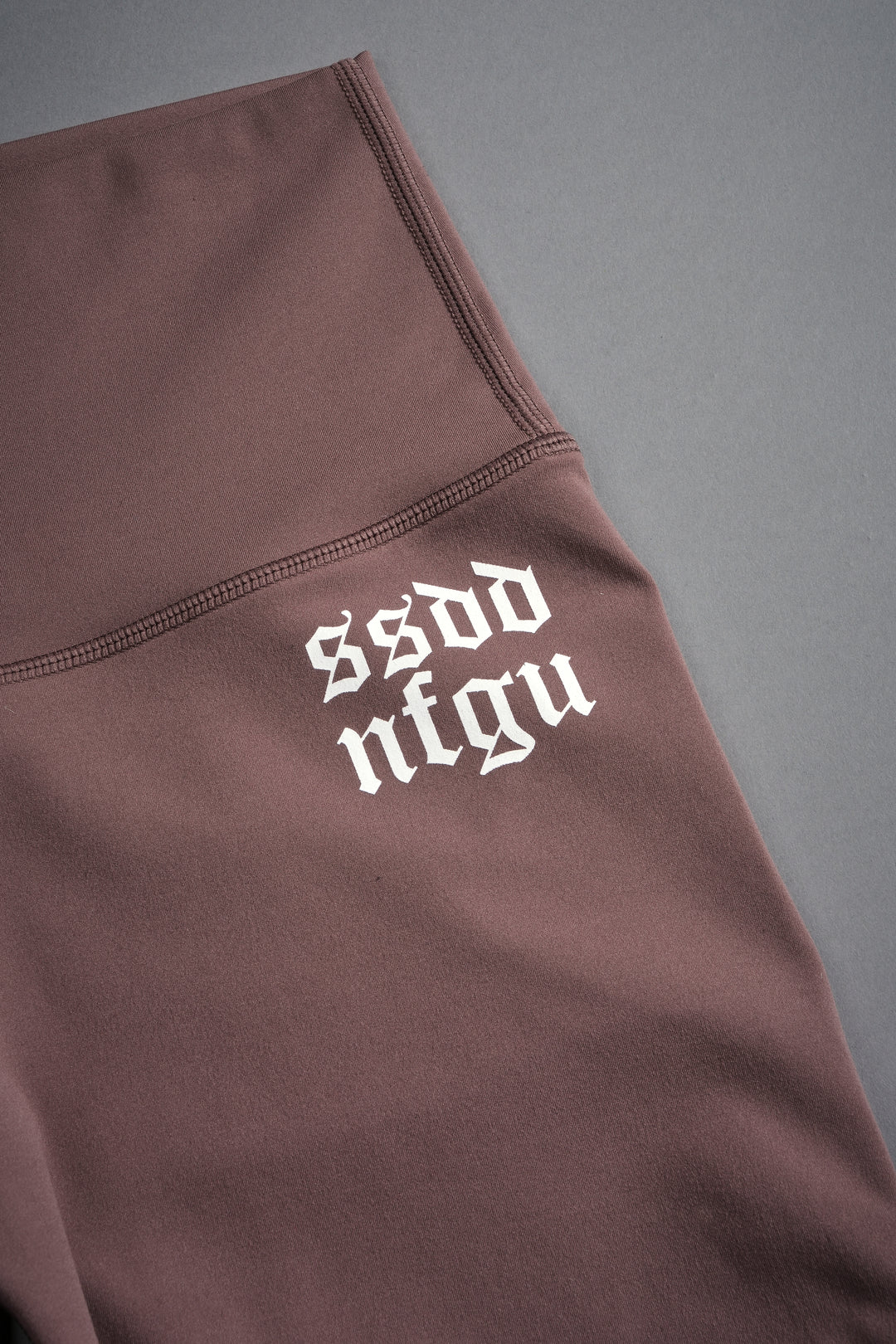 Guidance "Energy" Pump Shorts in Shadow Mauve