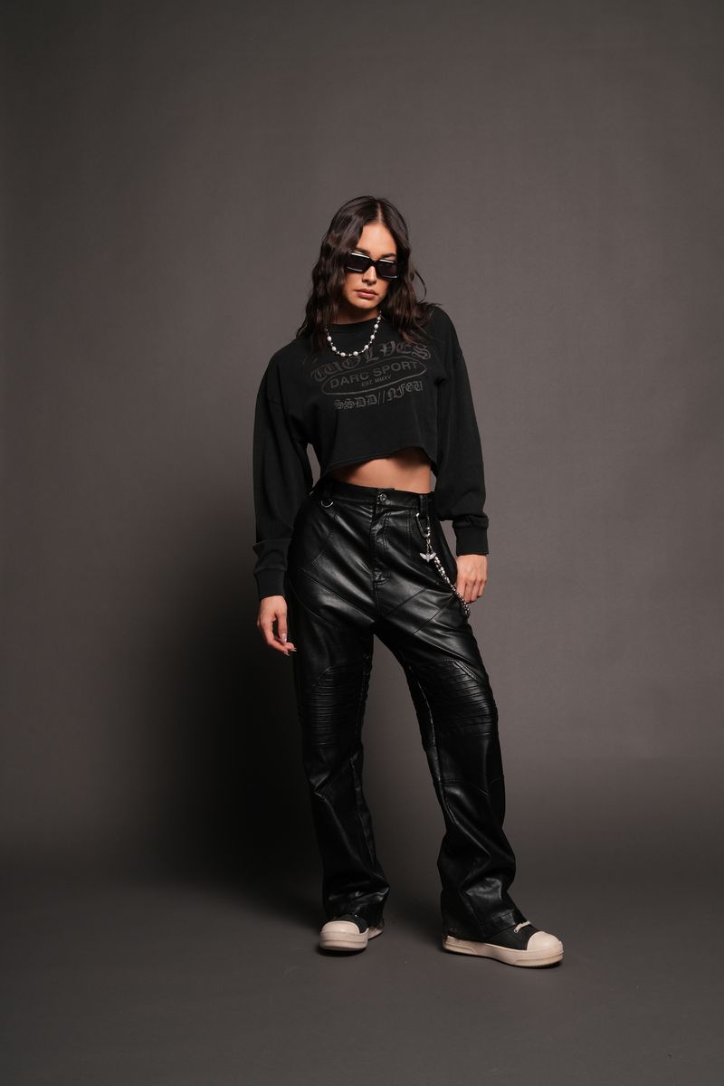 Darc Emblem Premium Oversized Cropped Ls Tee In Black