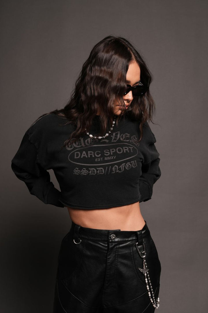Darc Emblem Premium Oversized Cropped Ls Tee In Black