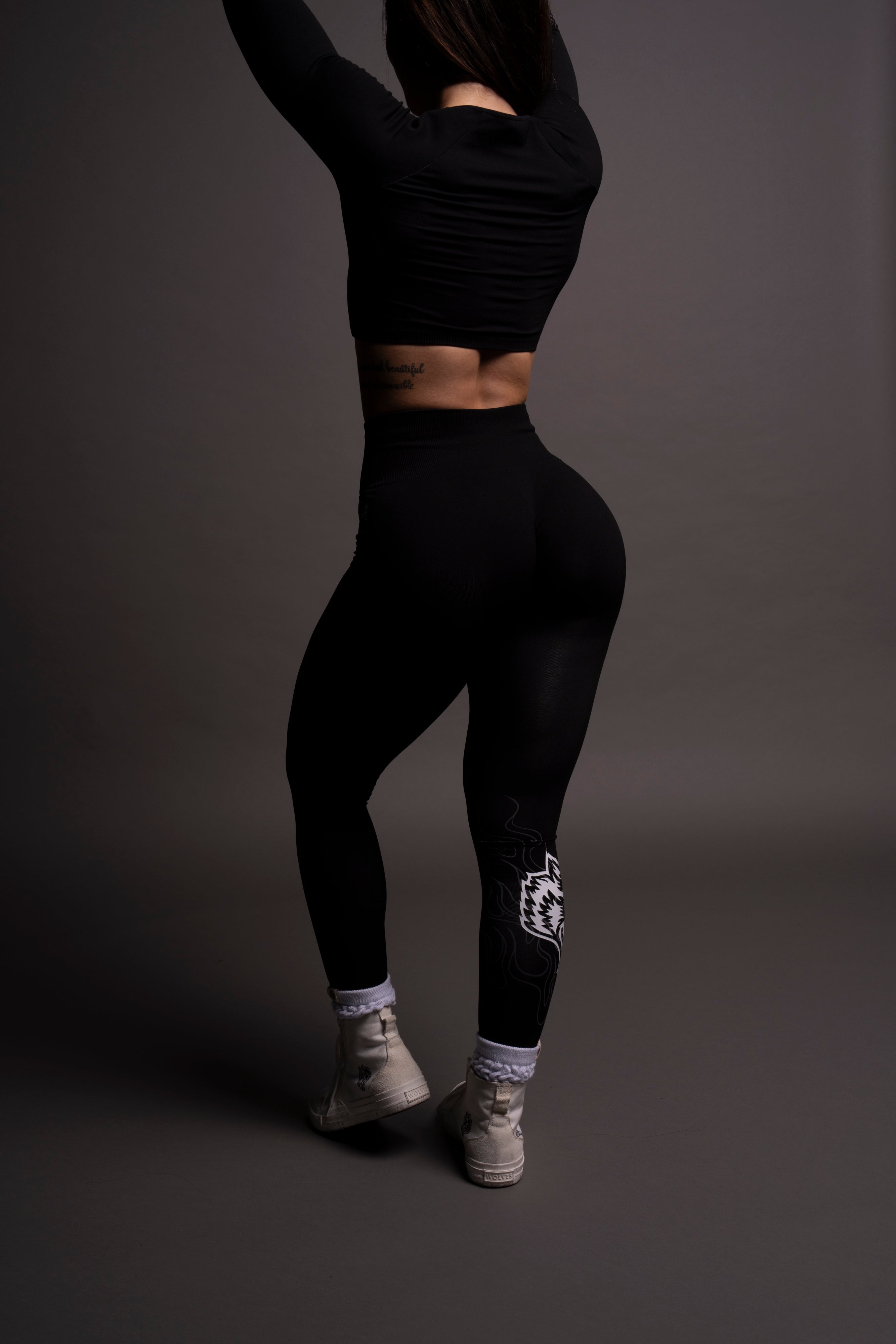 Loyalty V3 "Everson Seamless" Scrunch Leggings in Black