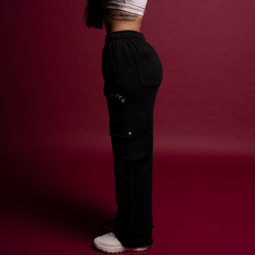 Renewal She Big Cozy Cargo Sweats in Black