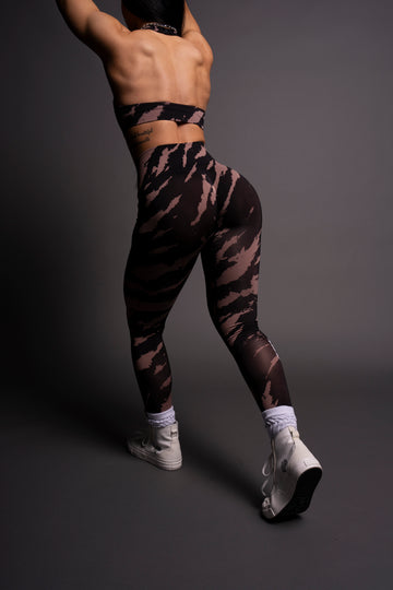Wolf Kanji "Everson Seamless" Scrunch Leggings in Purple Dusk Native Camo
