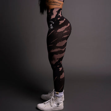 Wolf Kanji "Everson Seamless" Scrunch Leggings in Purple Dusk Native Camo