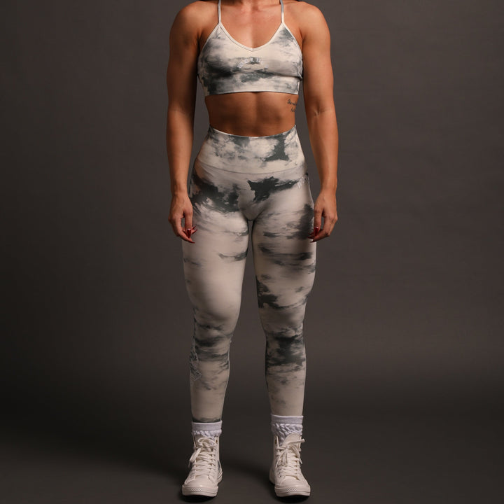Loyalty "Everson Seamless" Leggings in Rosemary Ghost Clouds