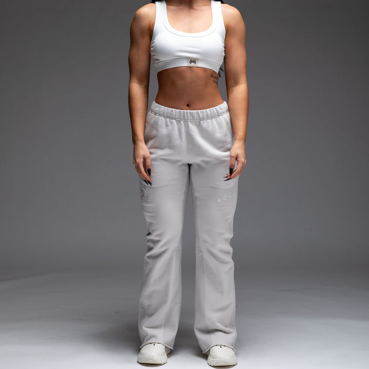 Pyramid V2 She Flare Sweat Pants in Stone