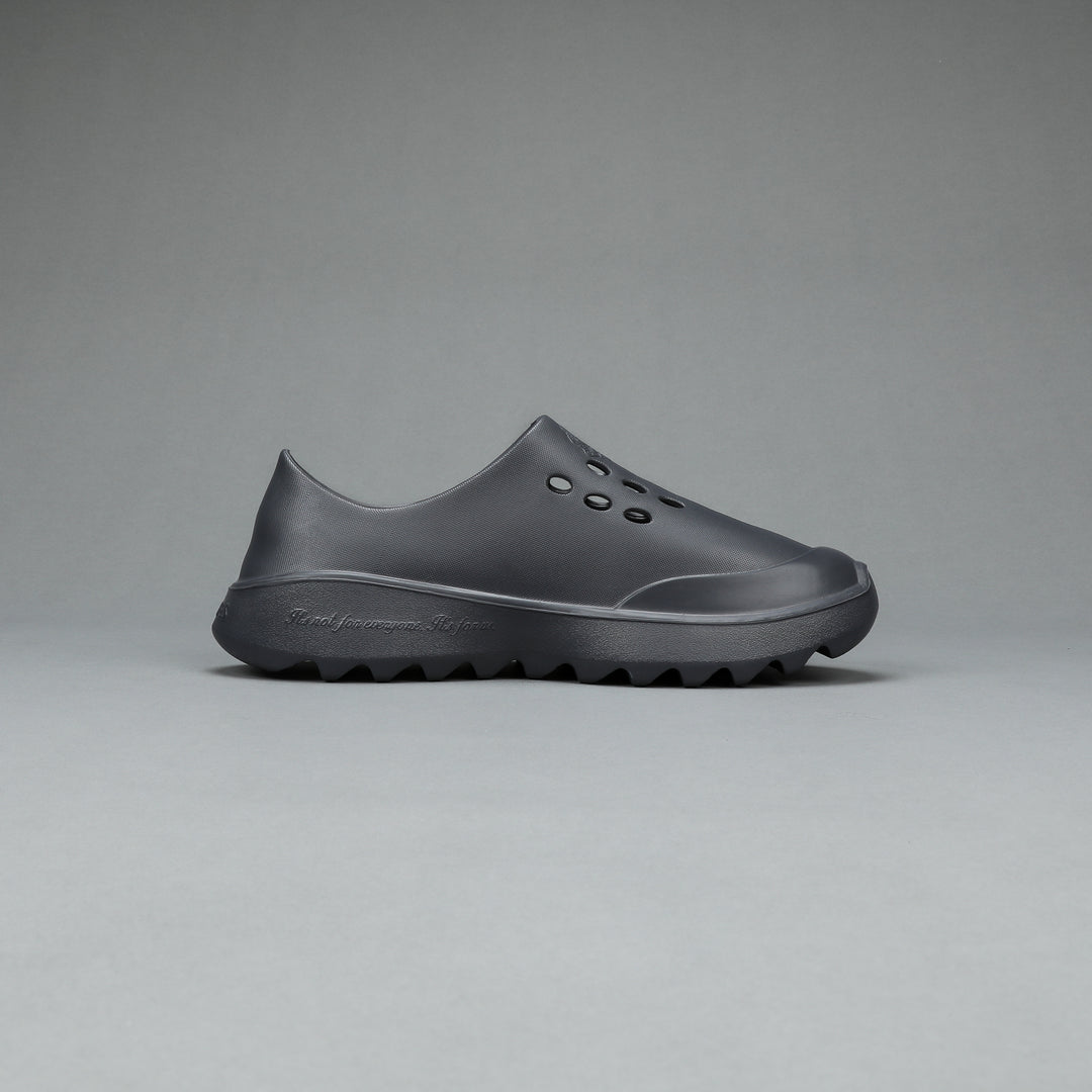 Hanzo Shoe in Charcoal