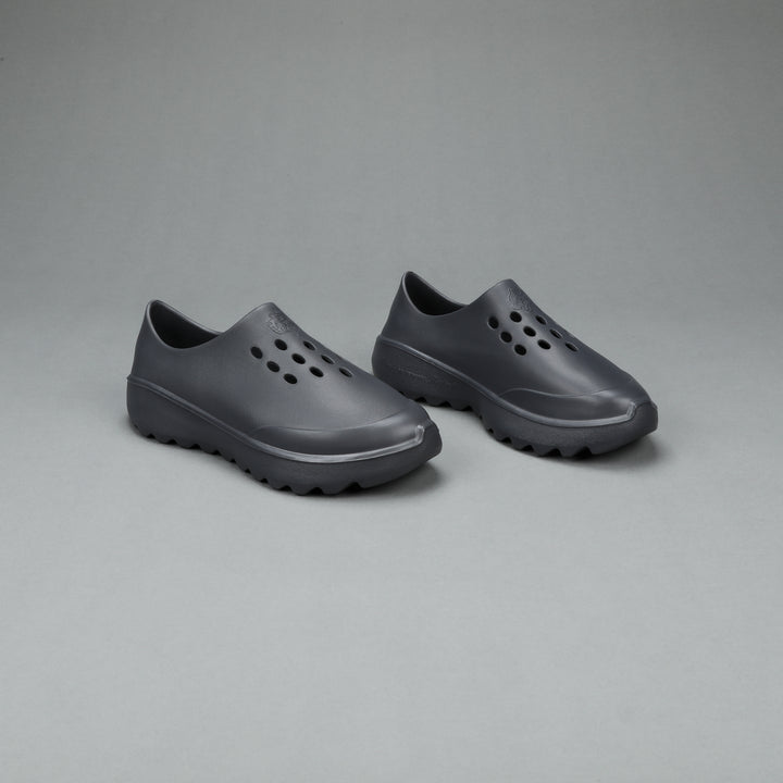 Hanzo Shoe in Charcoal