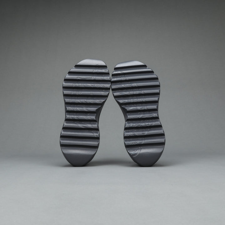 Hanzo Shoe in Charcoal