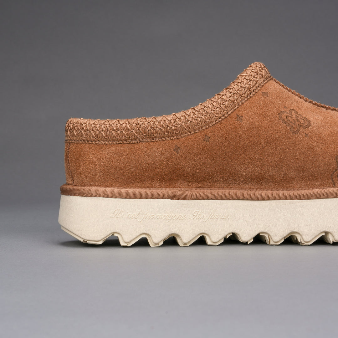 Western Mammoth Mule in Brown