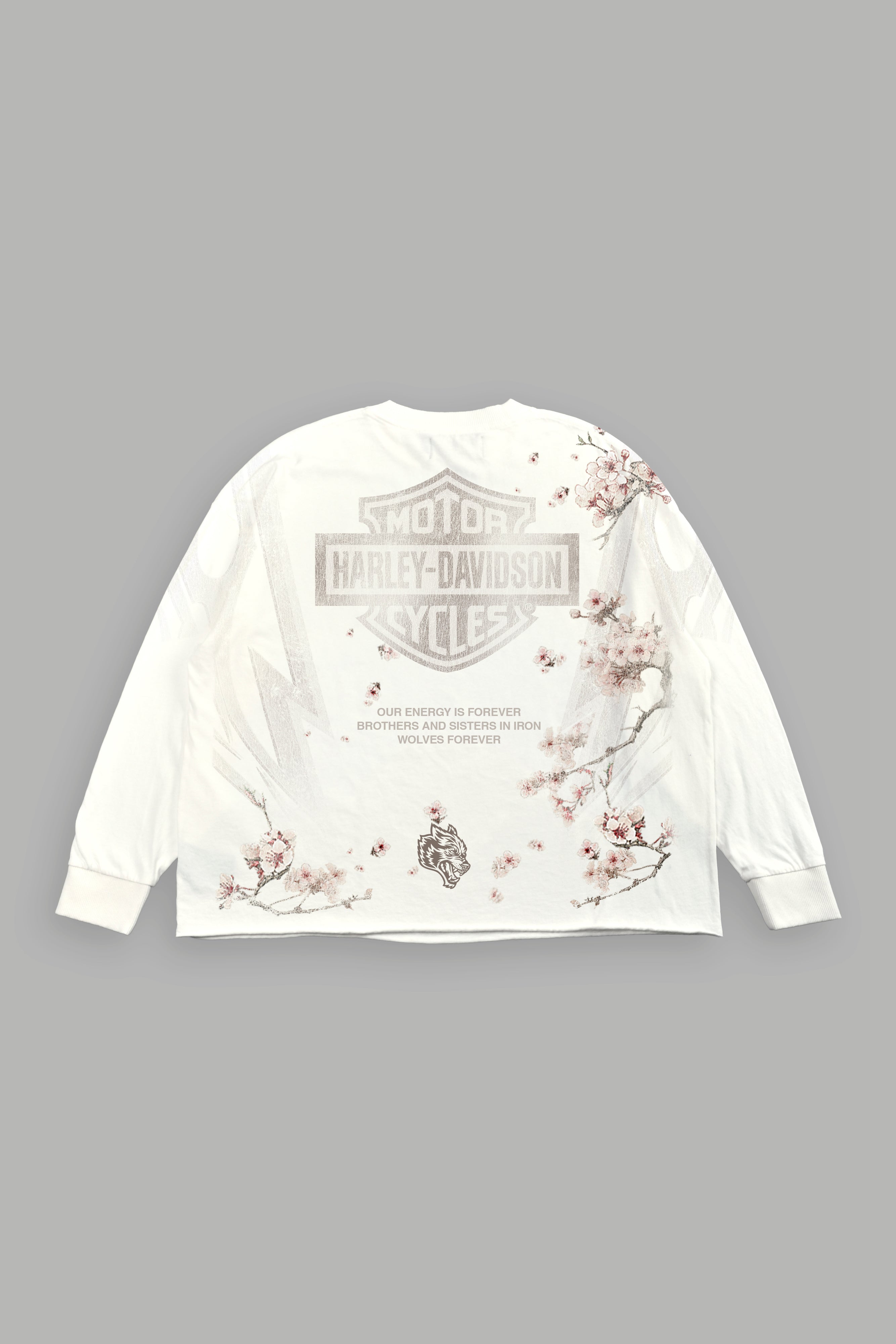 Iron Sakura Grunge Mid Length Raw Hem Ls Tee in White