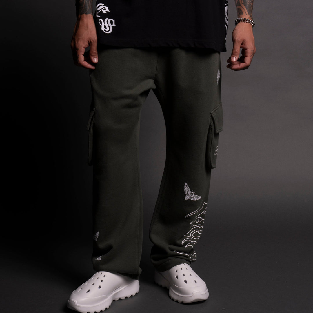 Death Head Bigelow Cargo Sweat Pants in Green Ivy