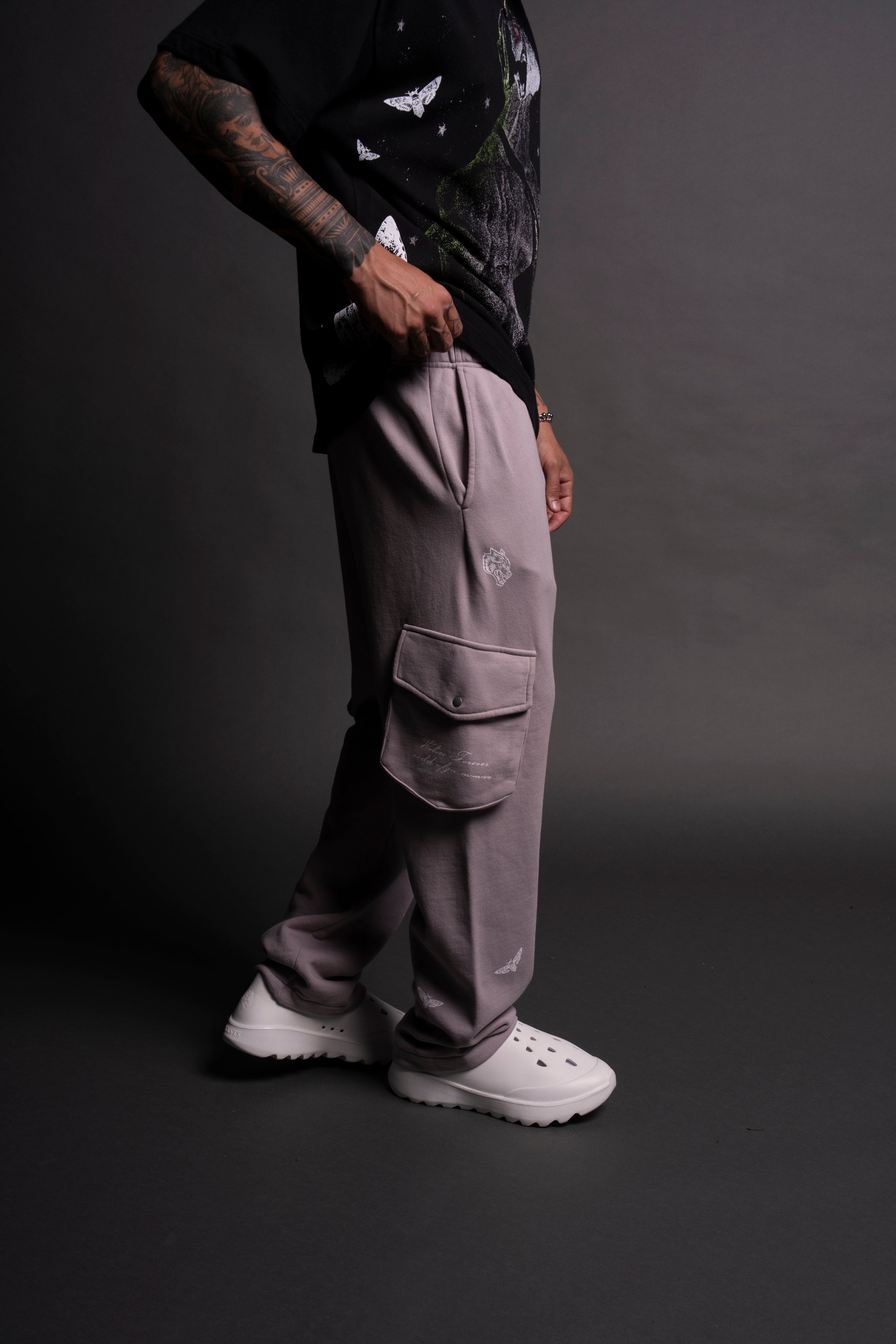 Death Head Bigelow Cargo Sweat Pants in Quartz