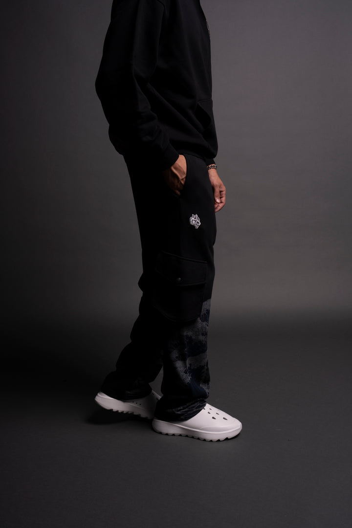 Virtues Bigelow Cargo Sweat Pants in Black