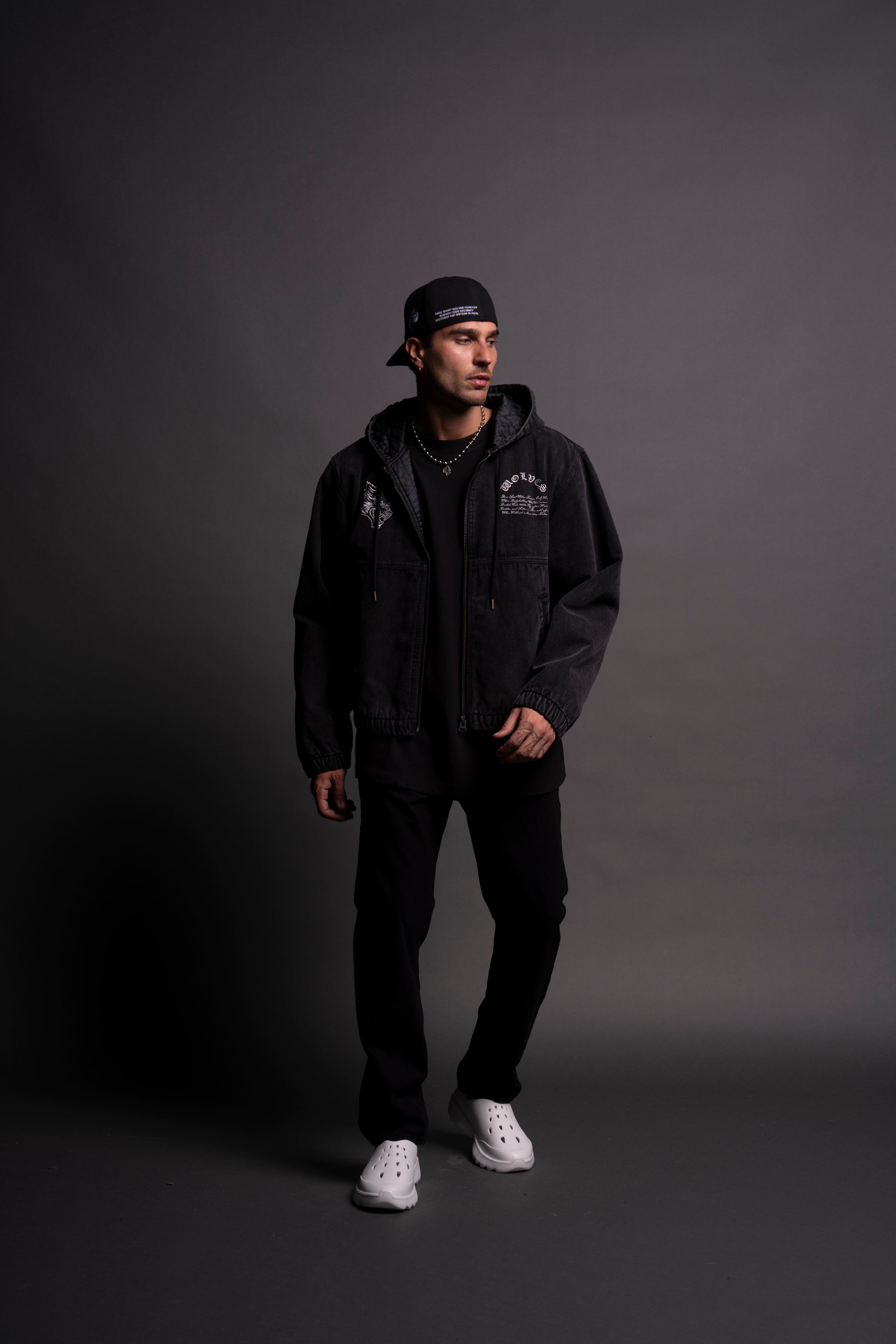 Wolf's Honor Calaway Jacket in Black