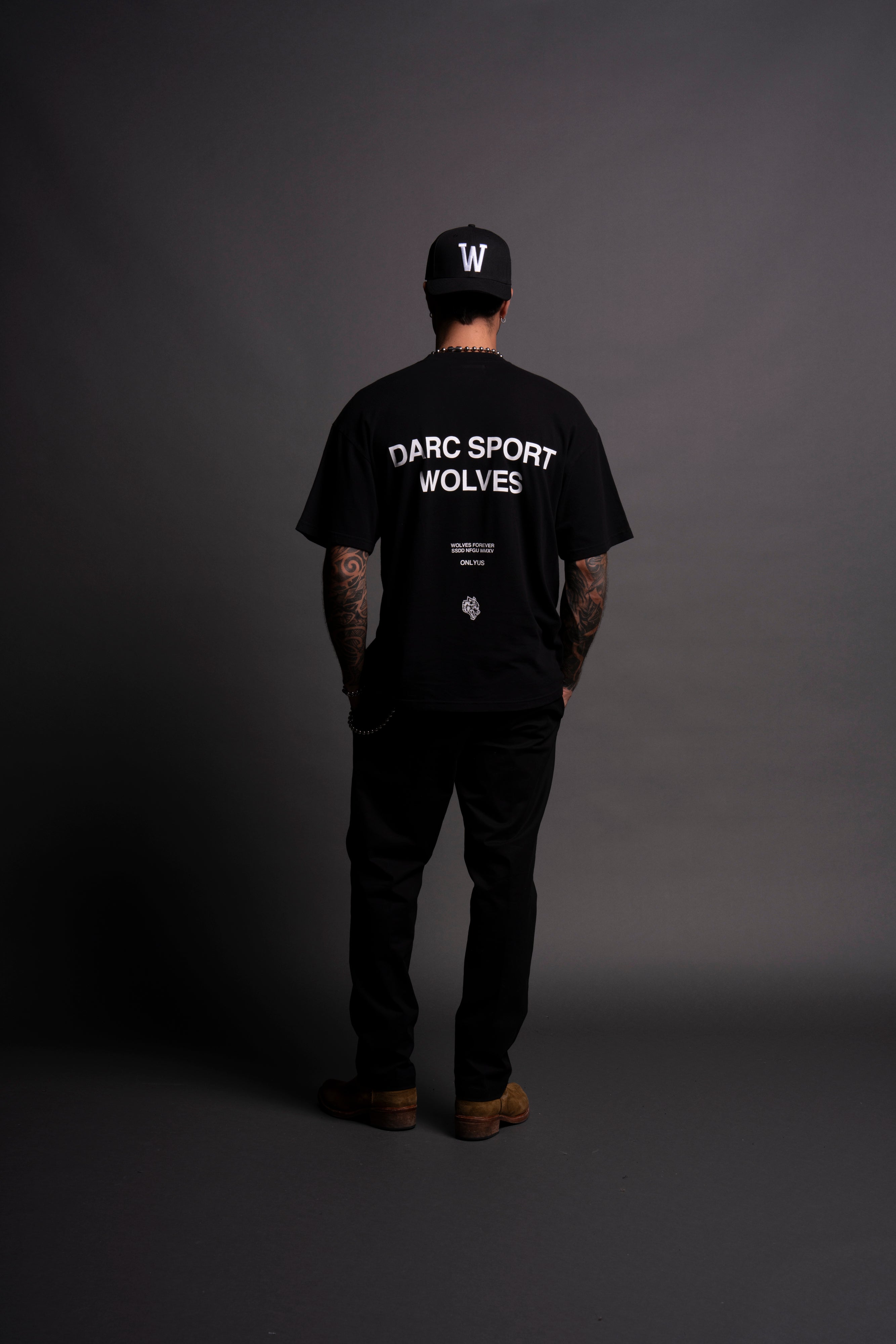 Darc Sport Wolves "Premium" Oversized Tee in Black