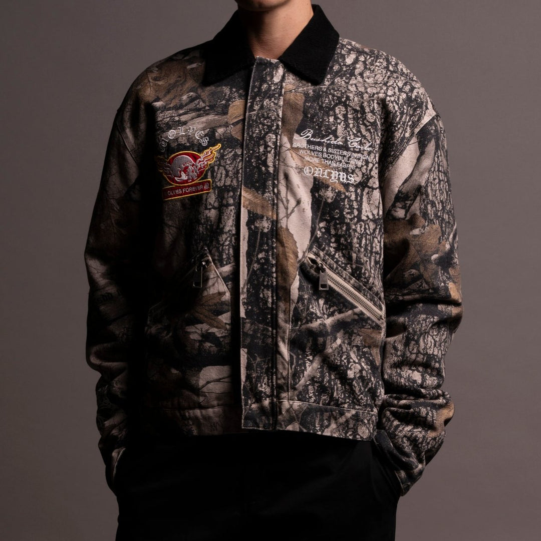 Live Free Earl Jacket in Clay Woodland Camo