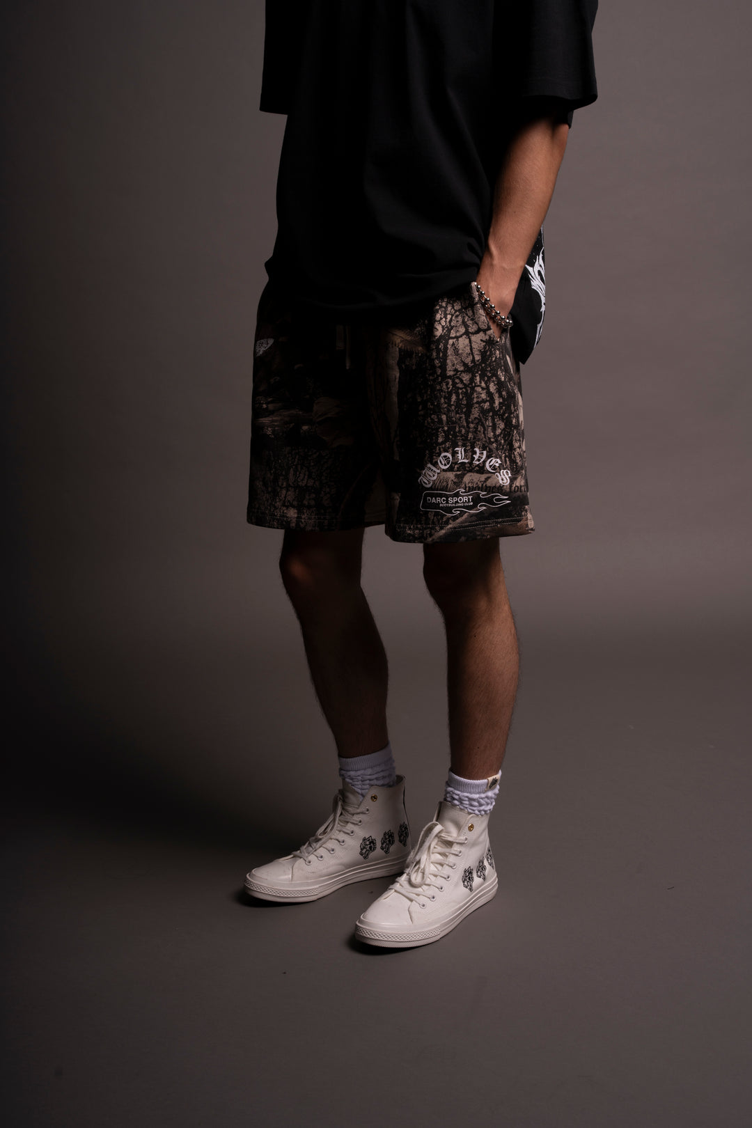 Okami Wolf Oversized Post Lounge Sweat Shorts in Clay Woodland Camo