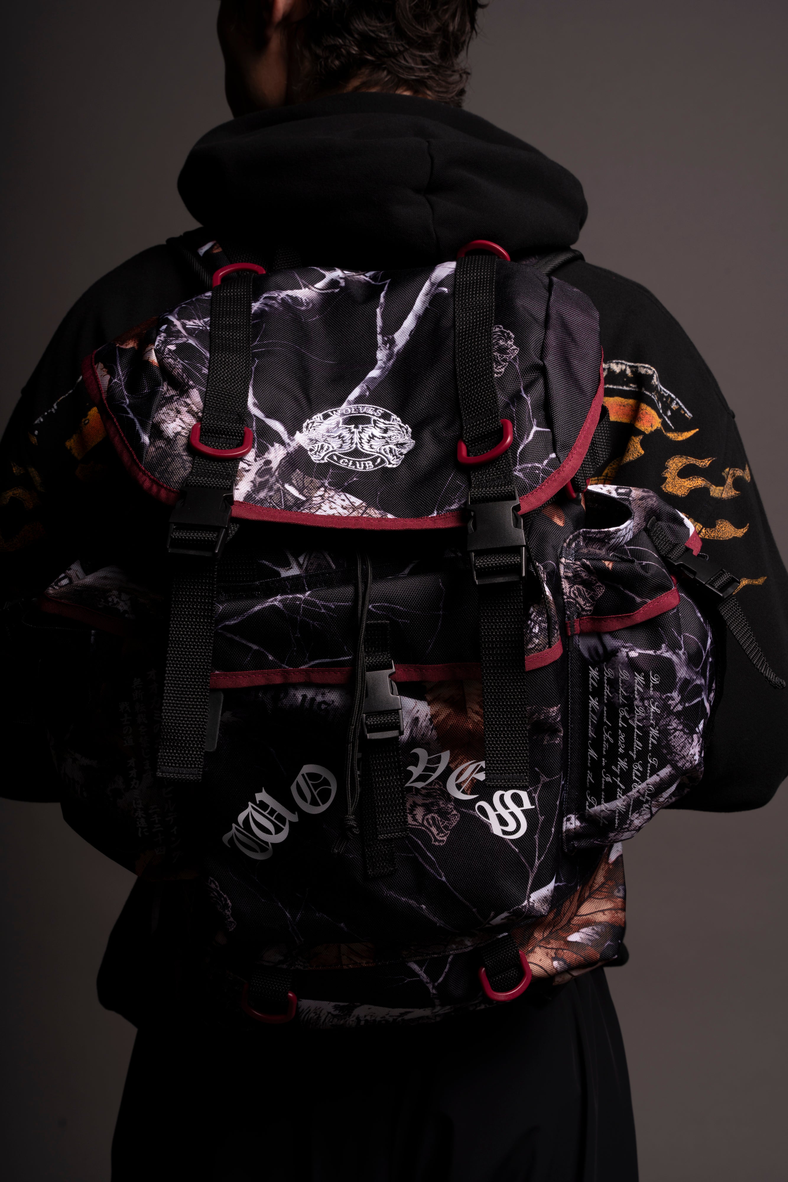 Okami Traveler Backpack in Darc Woodland Camo