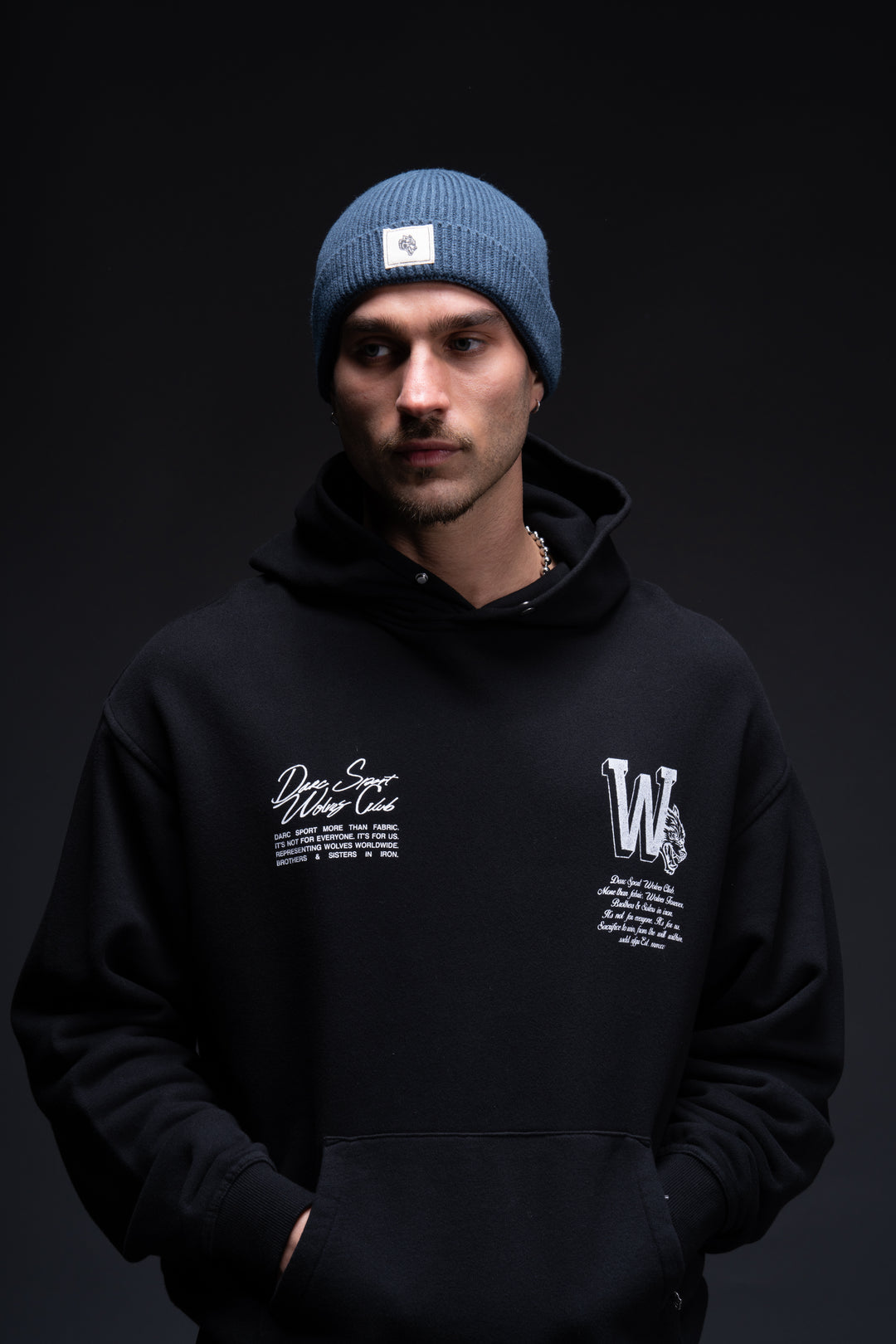 Wolf Patch Beanie in Darc Blue
