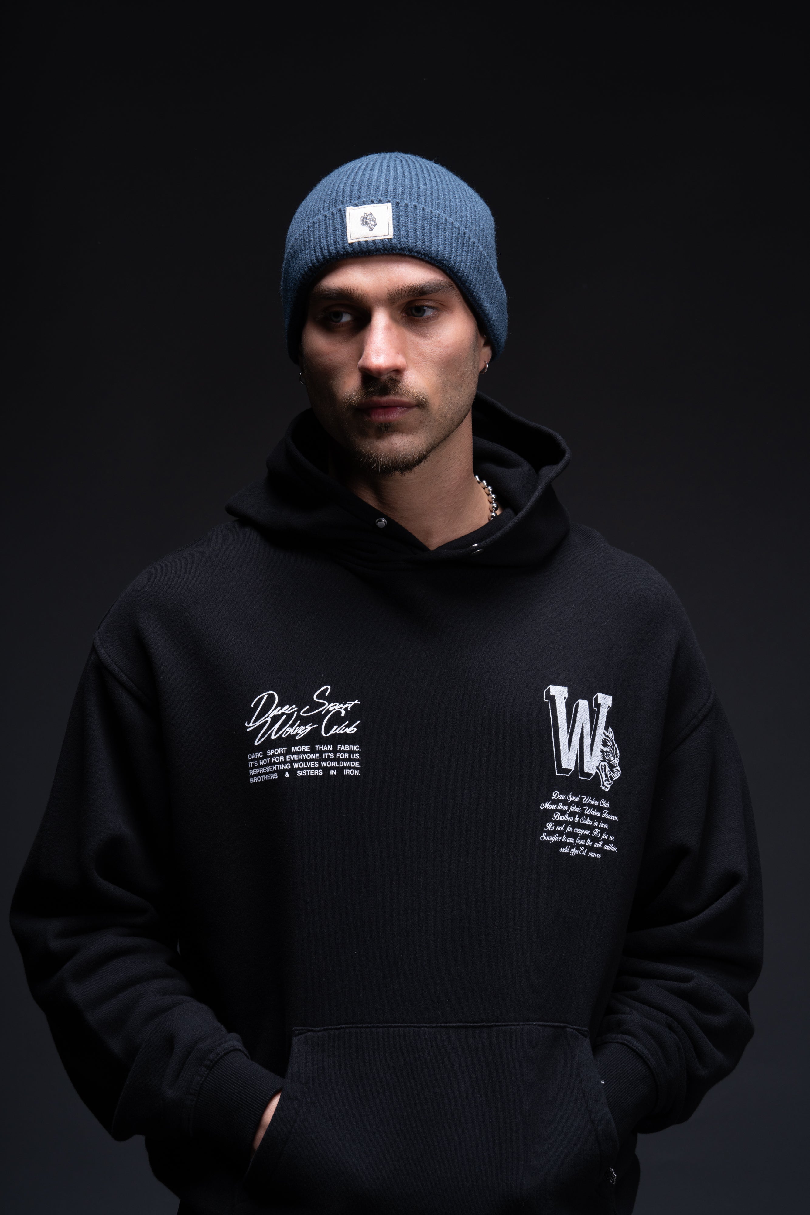 Wolf Patch Beanie in Darc Blue