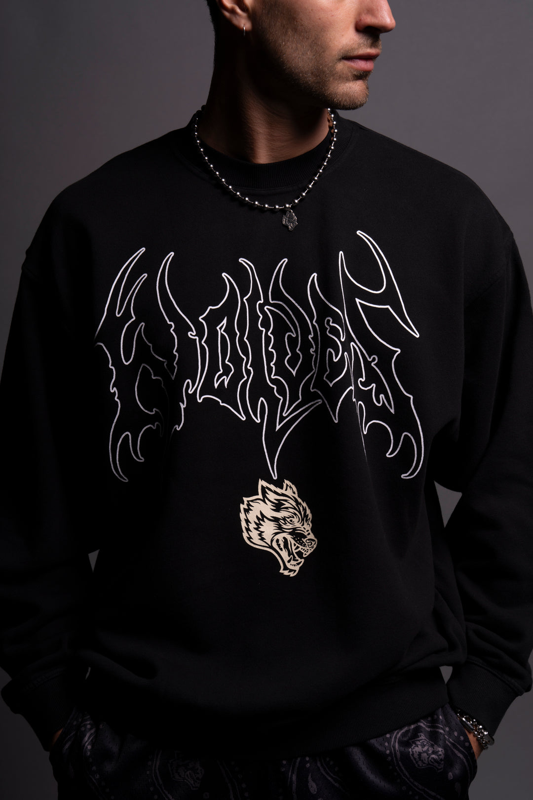 Loyalty V4 London Crewneck in Black