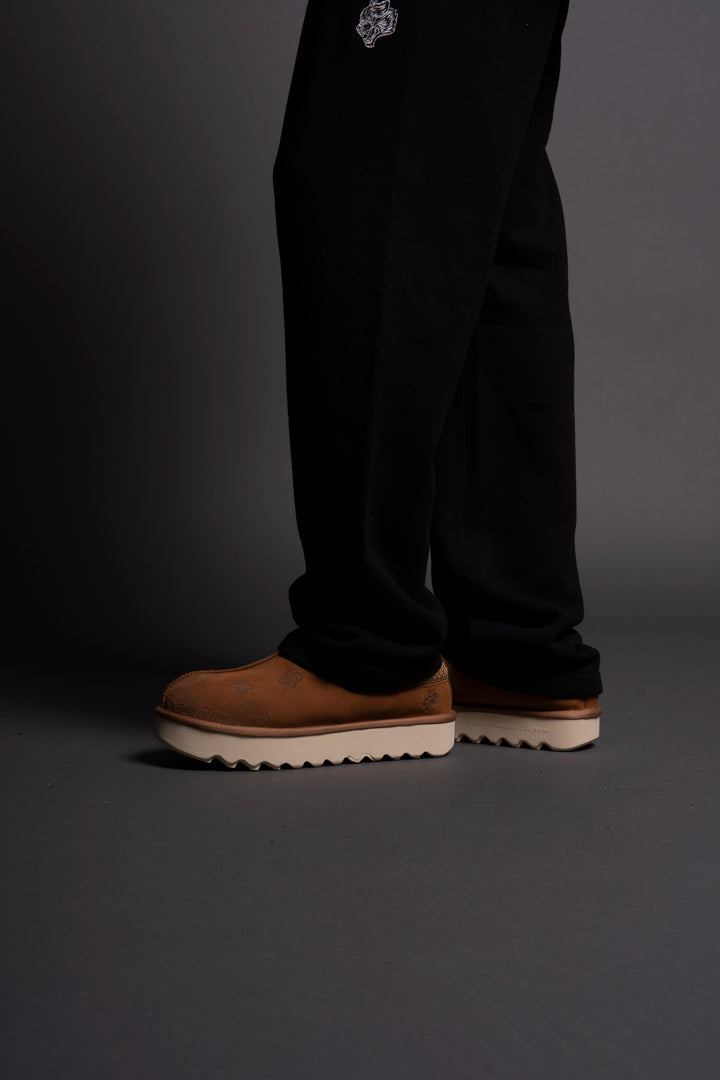 Western Mammoth Mule in Brown