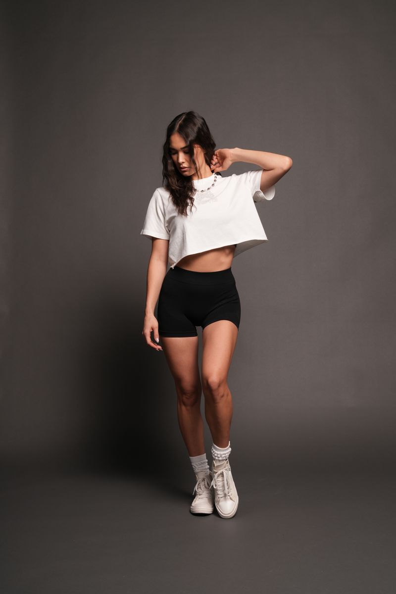 Onlyus Wolves Premium Cropped Tee In Cream