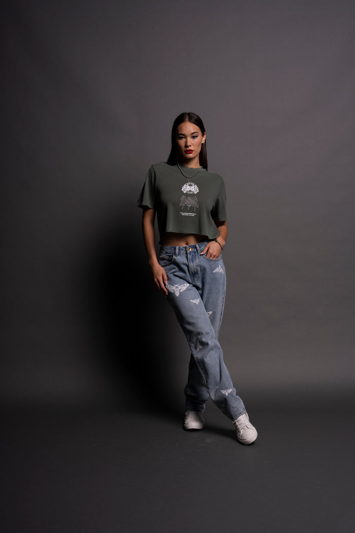 Dangerous "Premium" (Cropped) Tee in Green Ivy