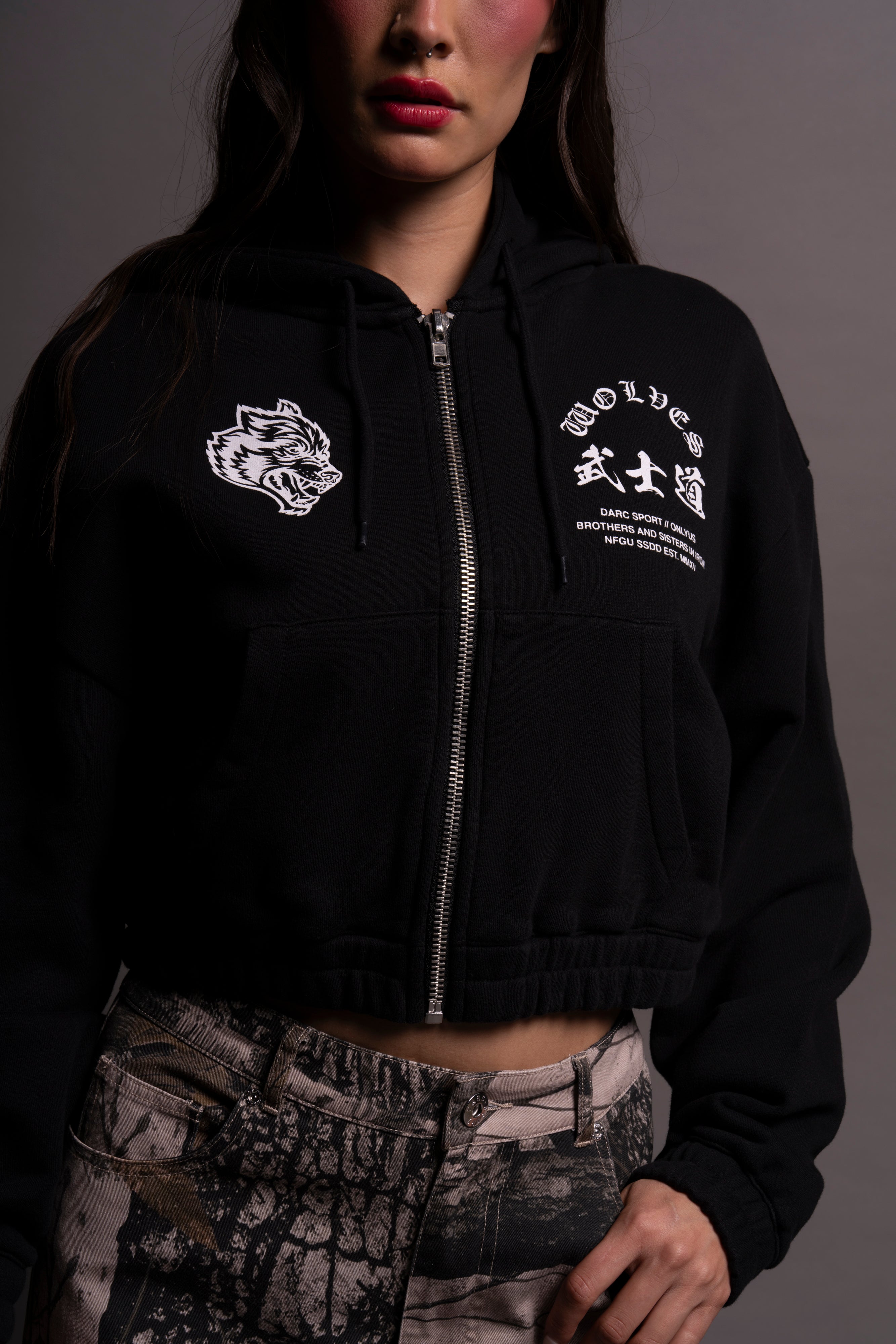 Okami Wolf "Chambers" (Cropped) Zip Hoodie in Black