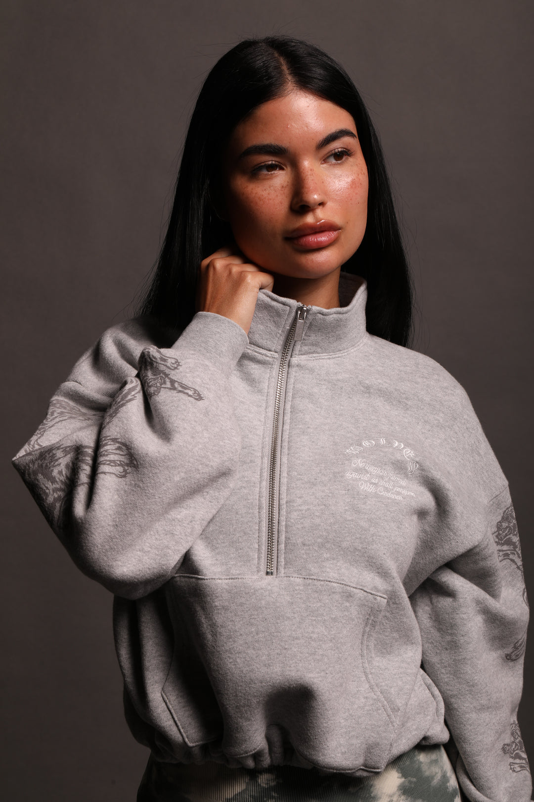 Leave Your Mark She Everson Mockneck Sweater in Light Athletic Gray