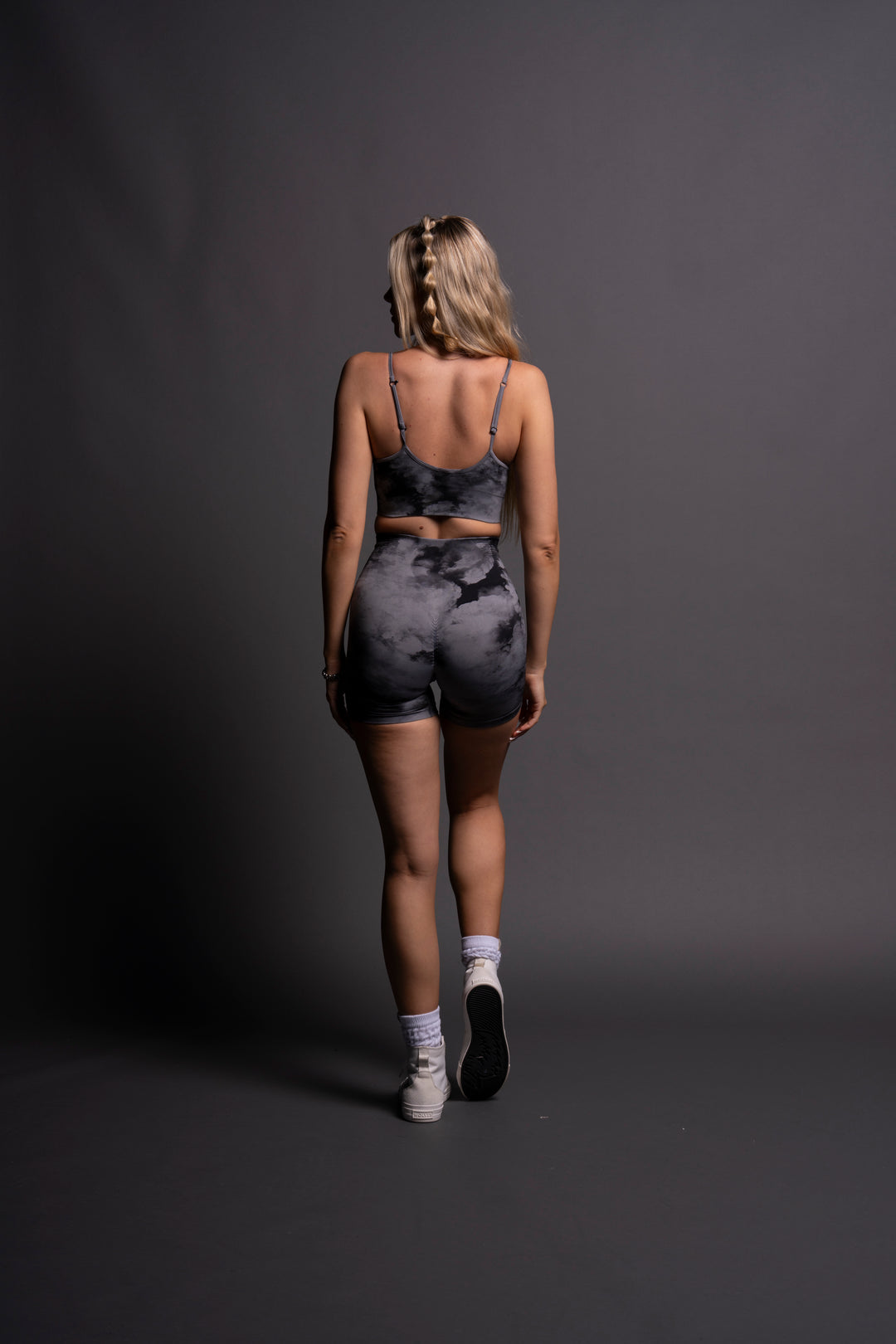 Riders "Everson Seamless" Sports Bra in Black Ghost Clouds