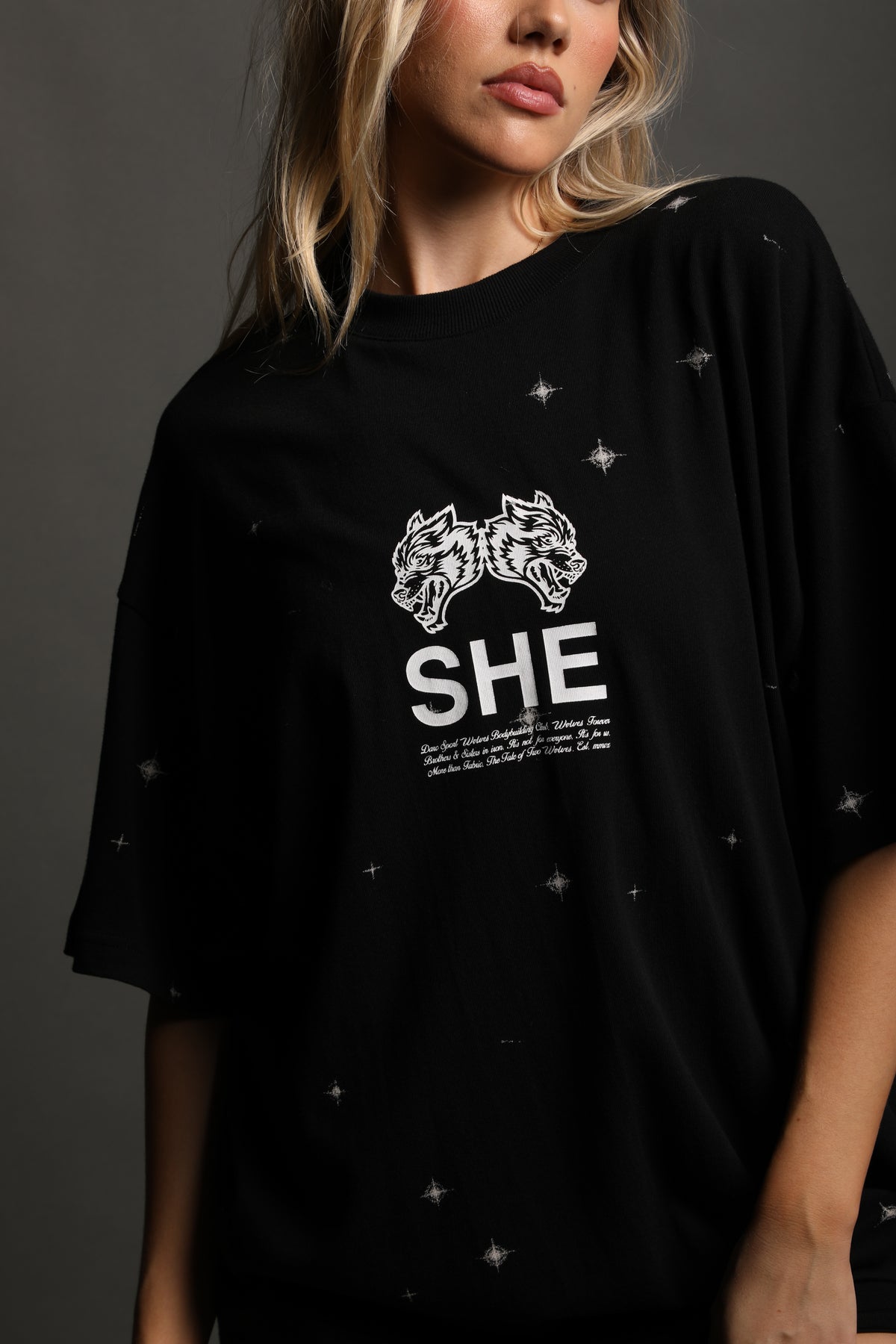 She's Gritty Pump Cover Tee in Black/White Starry Night – DarcSport