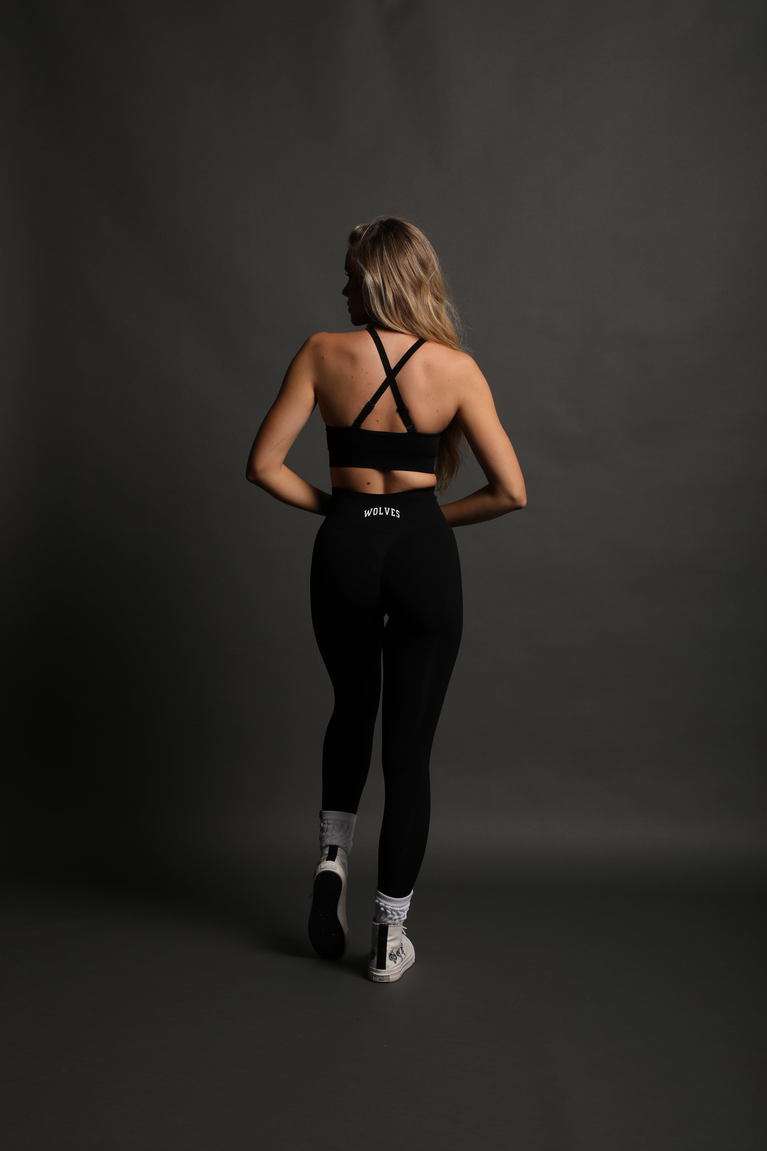 IYKYK "Everson Seamless" High Neck Bra in Black