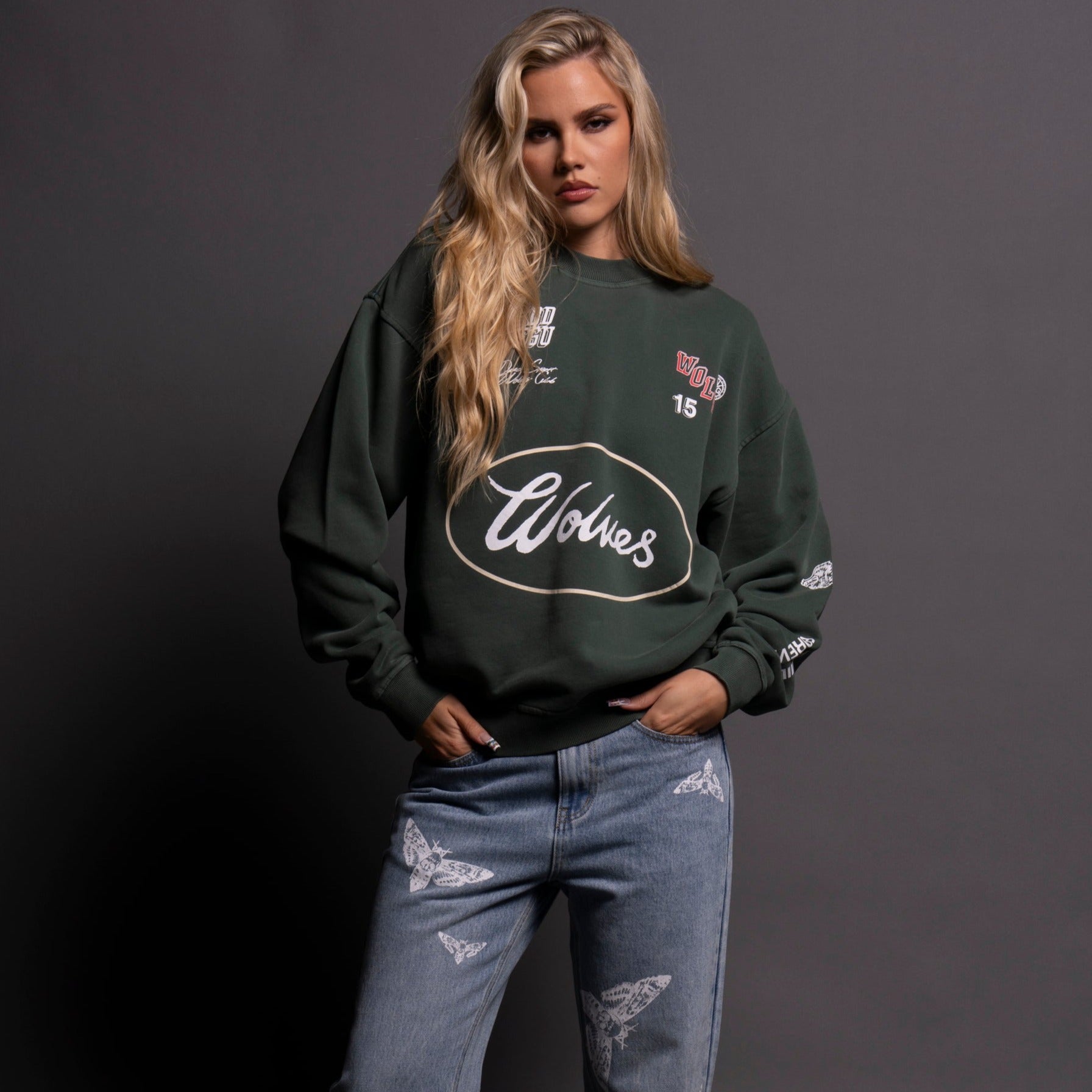Live Fast V2 She London Crewneck in Norse Green