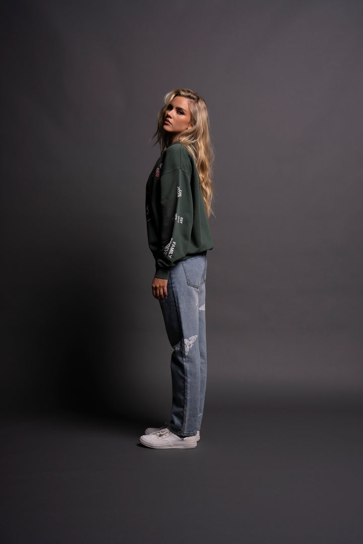 Live Fast V2 She London Crewneck in Norse Green