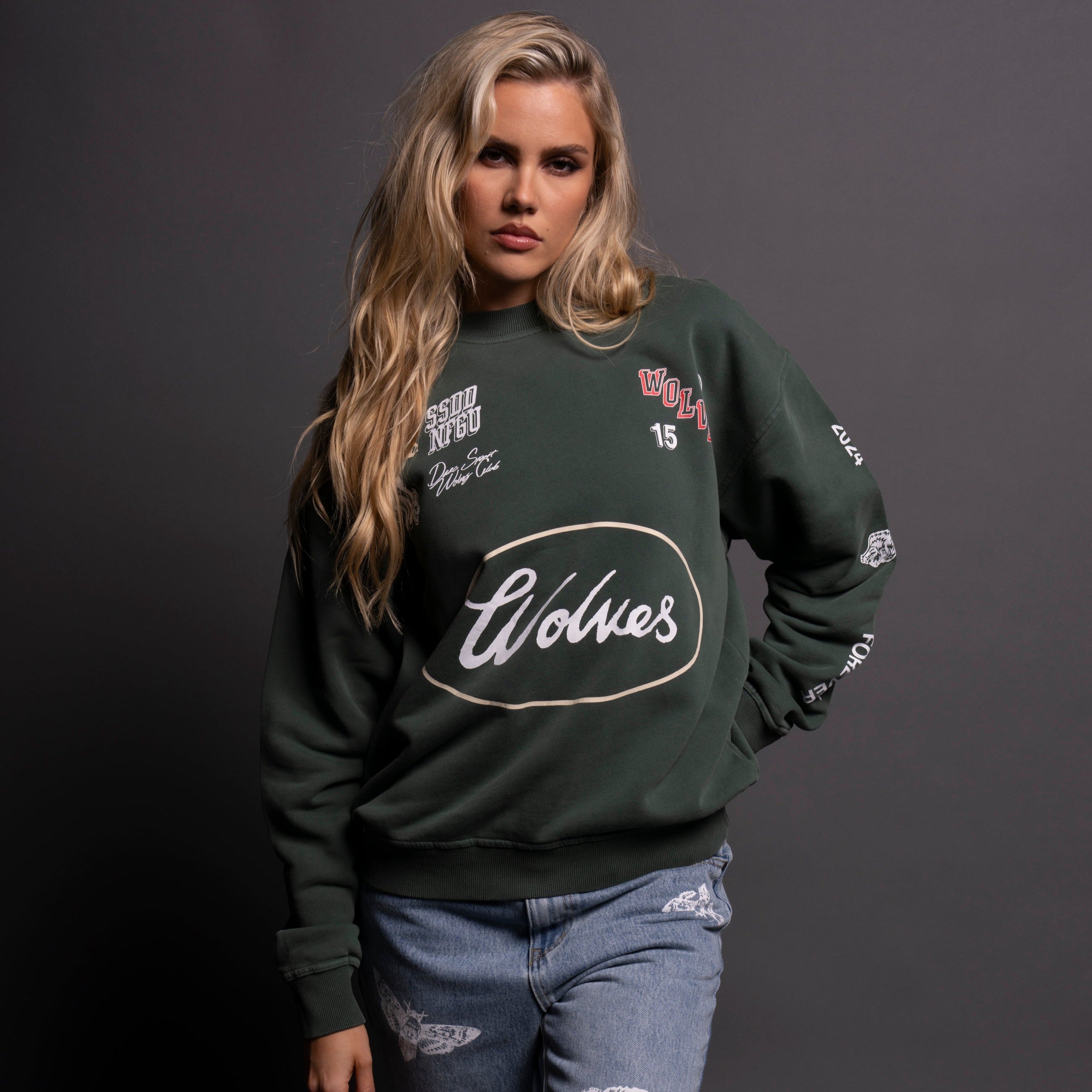 Live Fast V2 She London Crewneck in Norse Green
