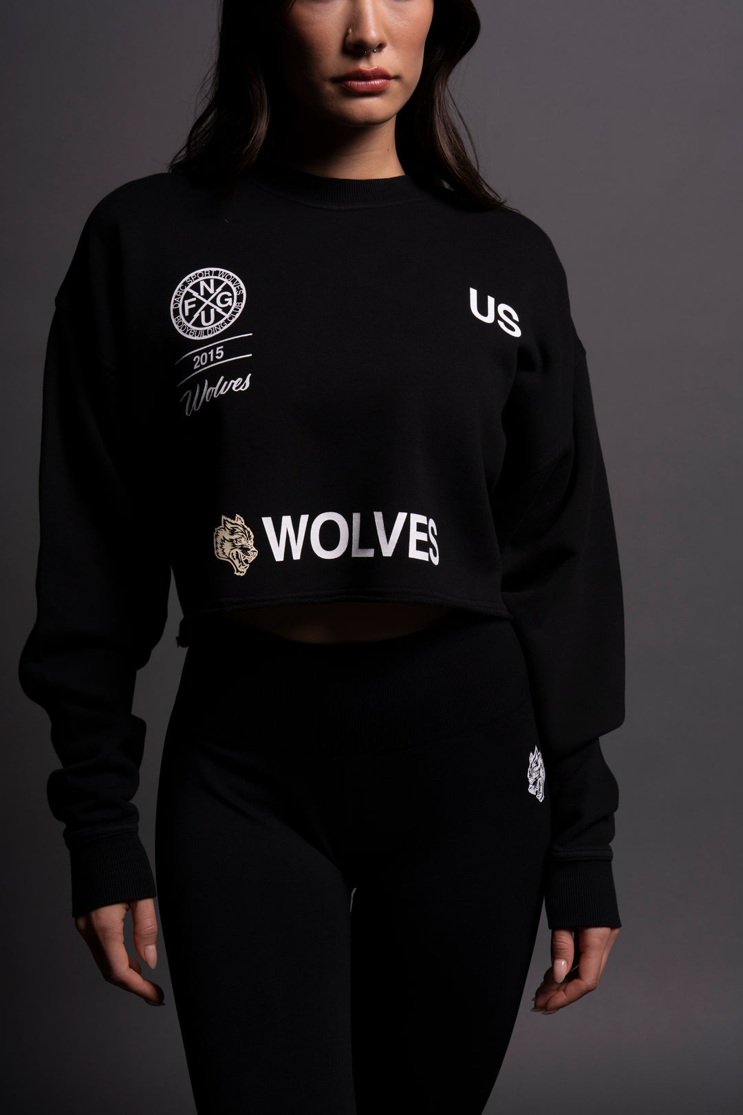 Stay True London (Cropped) Crewneck in Black