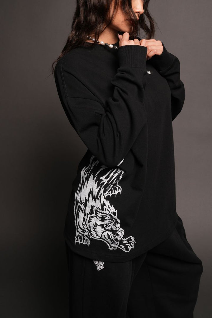 She Wolf Pack Premium Ls Tee In Black