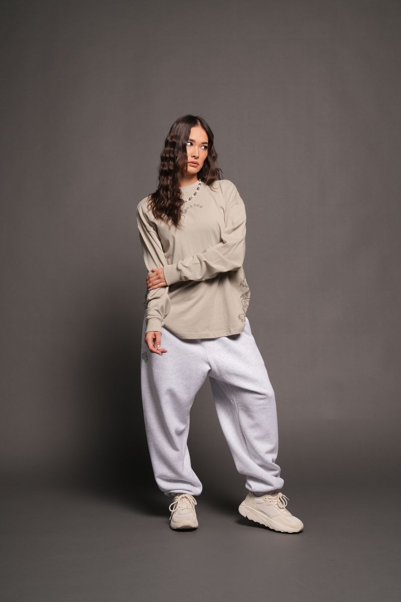 She Wolf Pack Premium Ls Tee In Cactus Gray