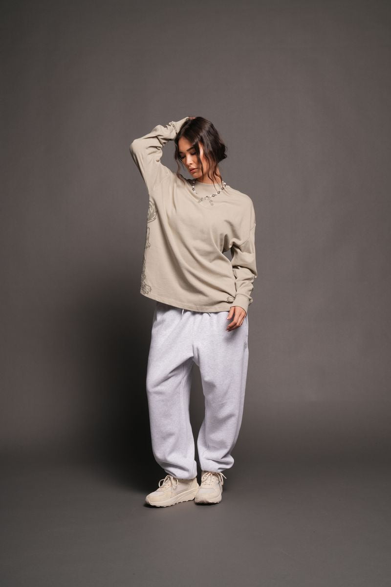 She Wolf Pack Premium Ls Tee In Cactus Gray