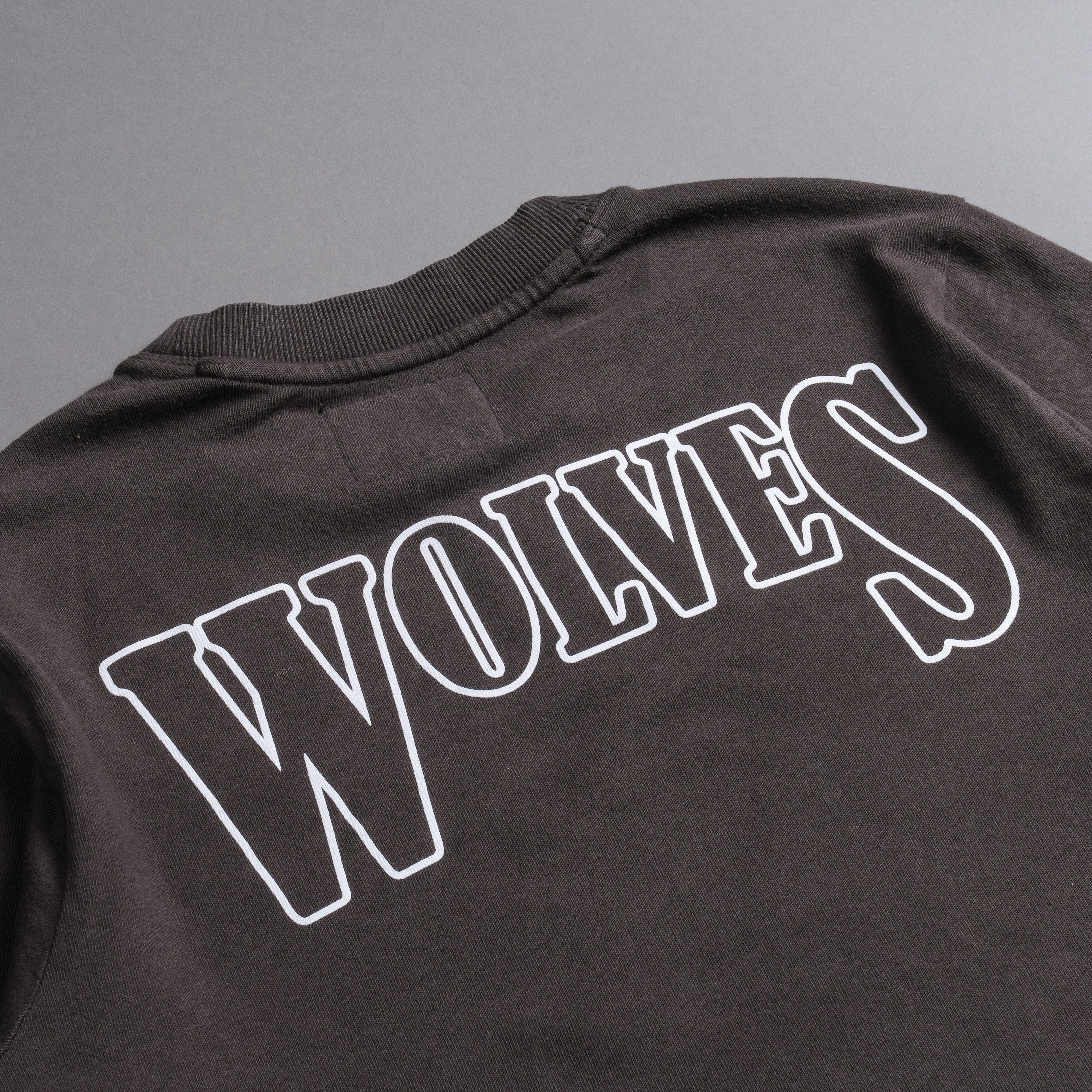 Howling At The Moon "Premium Vintage" (Cropped) Tee in Wolf Gray