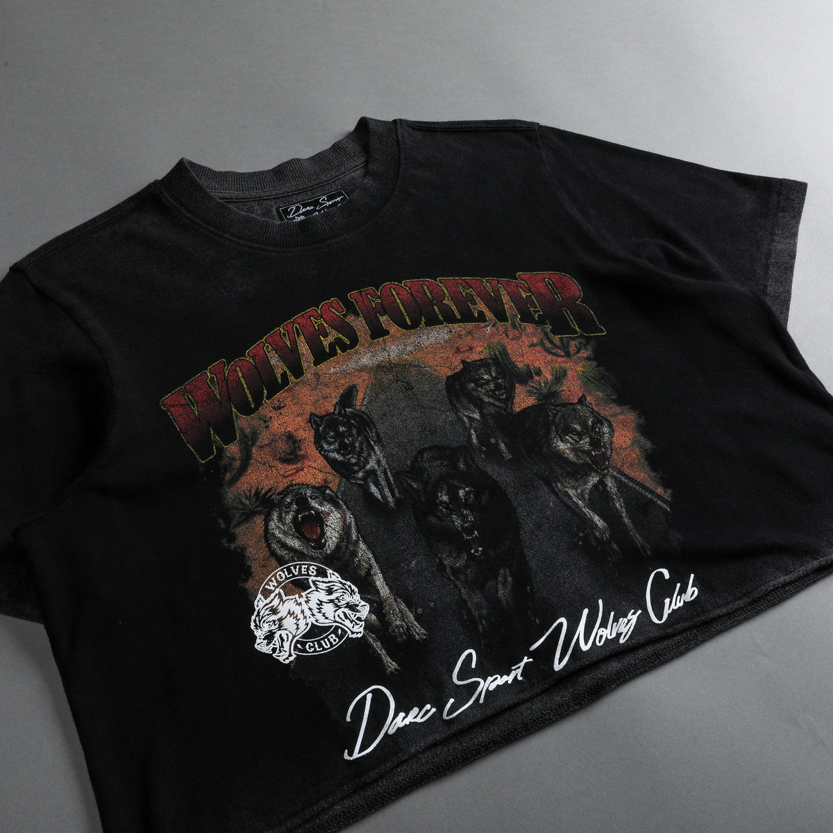 Run Free "Premium Vintage" (Cropped) Tee in Black