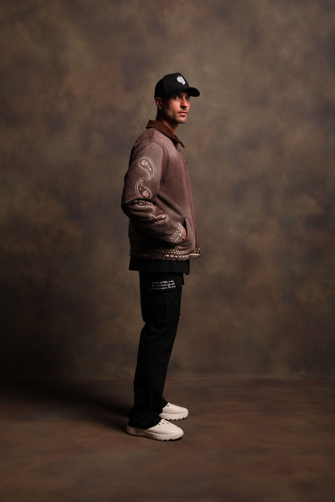 Living 5 Panel Hat in Black