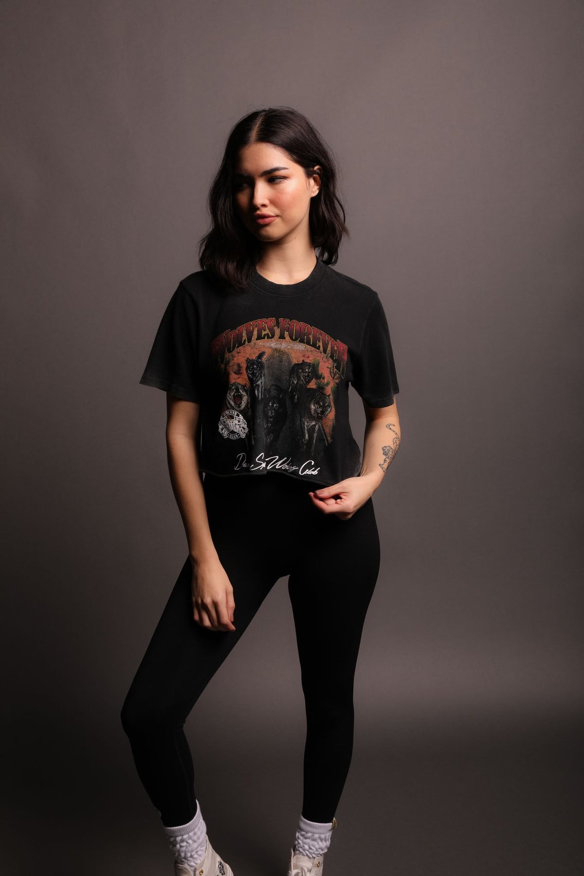 Run Free "Premium Vintage" (Cropped) Tee in Black