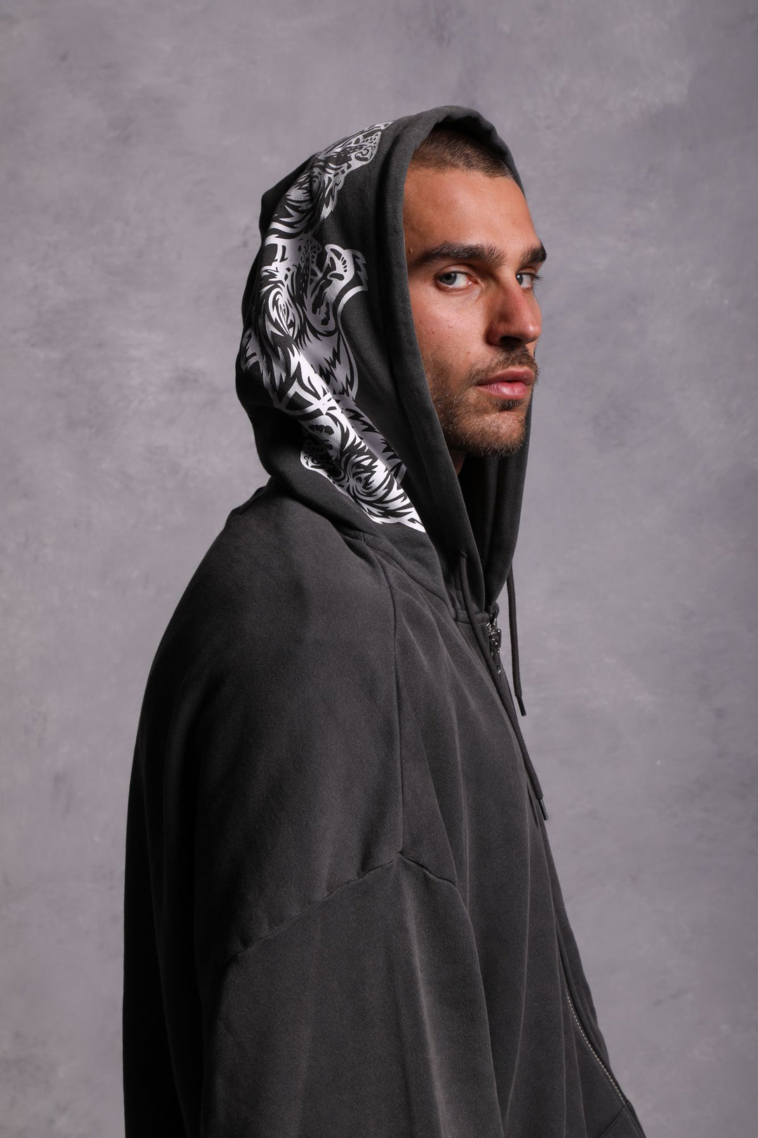 Halo "Vintage Chambers" Zip Hoodie in Wolf Gray