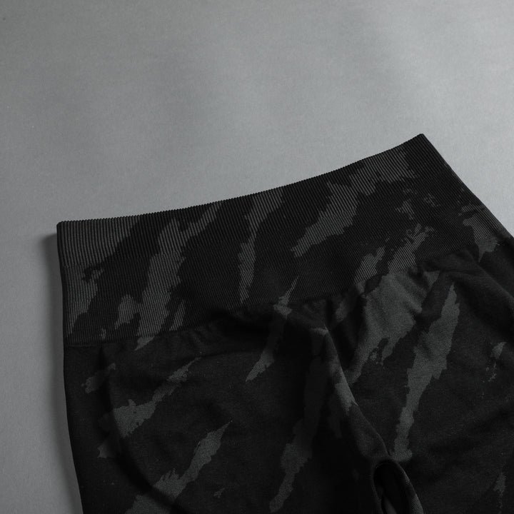 She Wolves Forever Seamless Everson Shorts in Black Native Camo