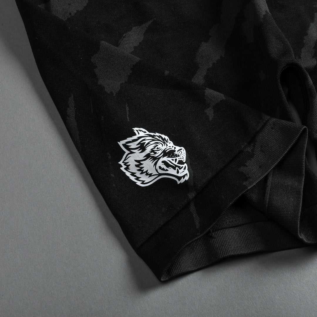 She Wolves Forever Seamless Everson Shorts in Black Native Camo
