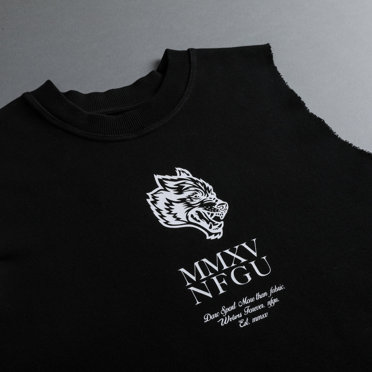 She MMXV NFGU Muscle London (Cropped) Crewneck in Vintage Black